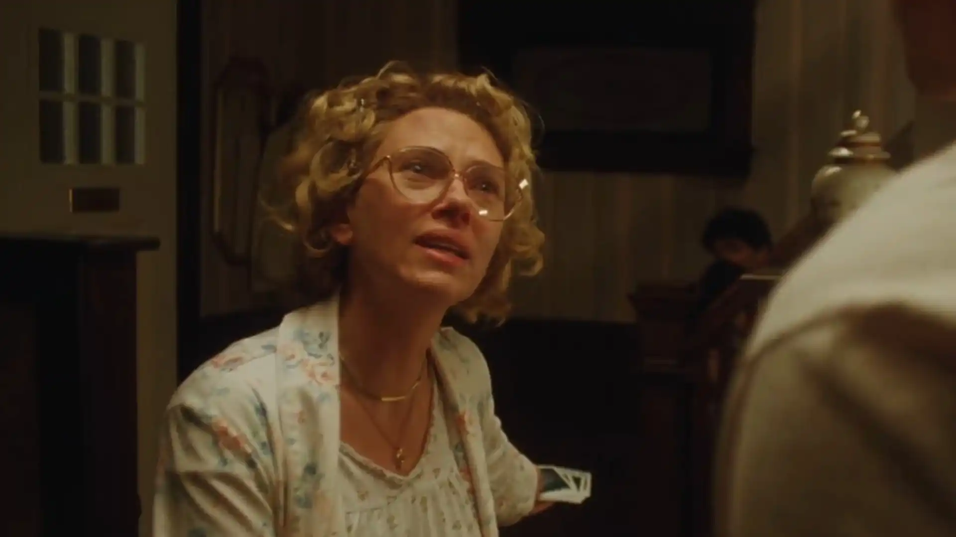 Filme de Crime “Paper Tiger” com Adam Driver e Scarlett Johansson Chega em 2026