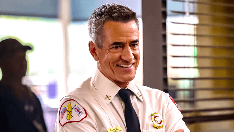 Mudanças no elenco de Chicago Fire na 15ª temporada são explicadas após retorno da série na NBC