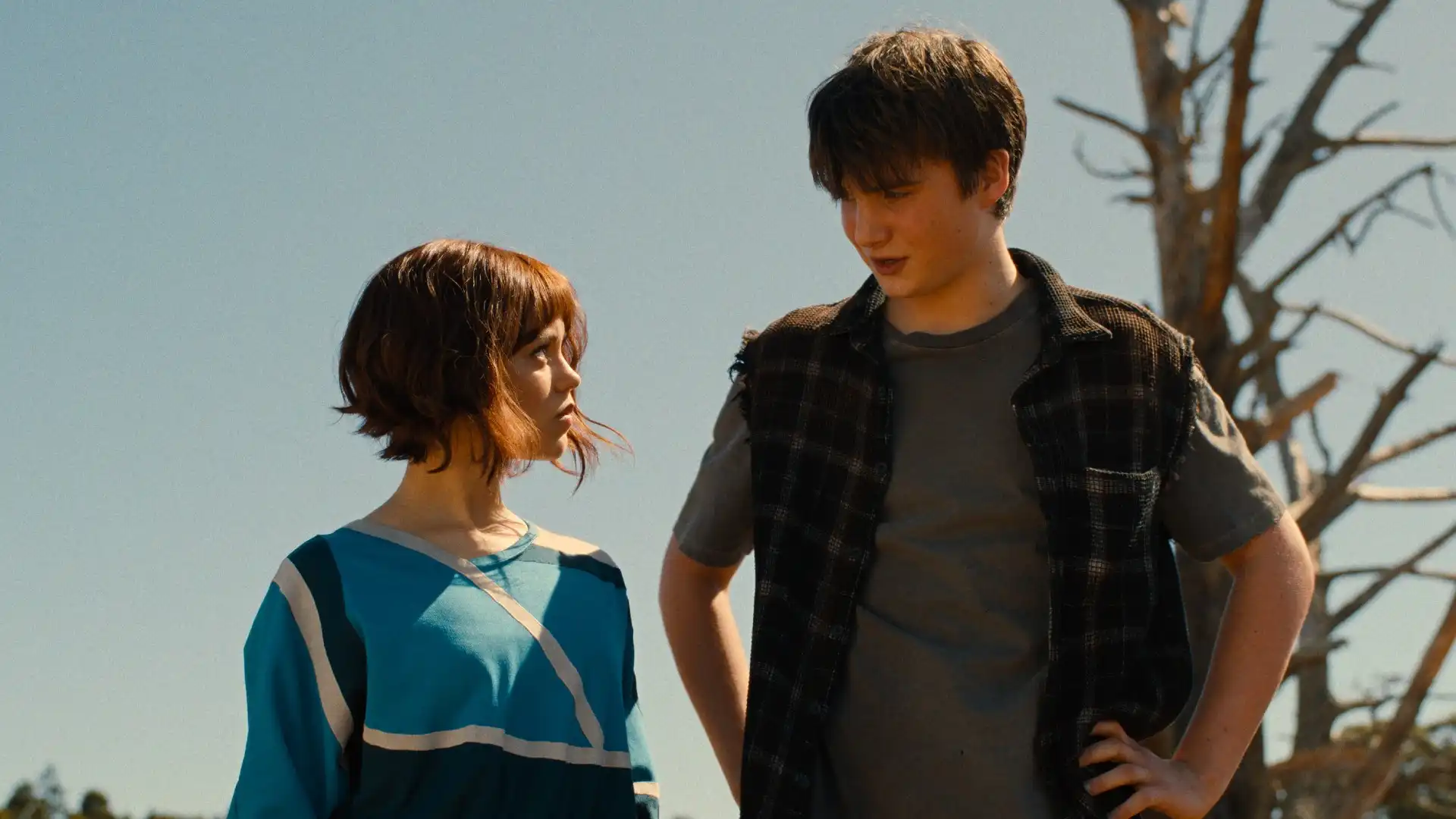 Filme “Klara and the Sun” desperdiça potencial ao misturar ficção científica e humor inconstante