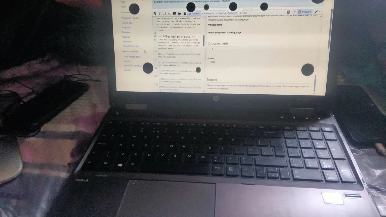 Como identificar se o problema na tela do notebook é um risco ou uma falha na imagem